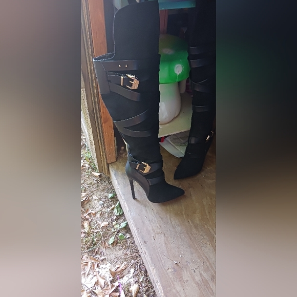 Thigh high boots - Picture 2 of 9